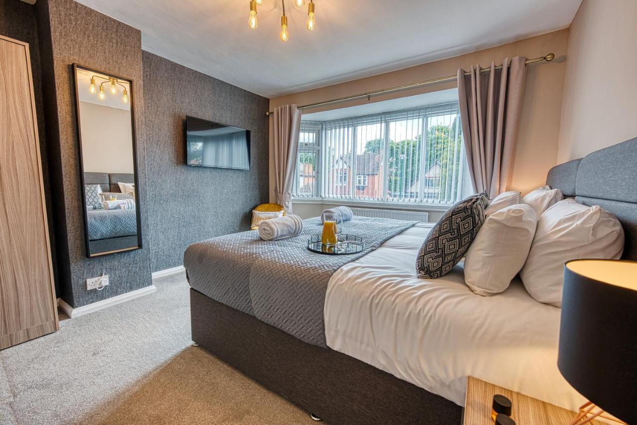 Elegant 5 Bed House - Sleeps 9, Central Solihull, Nec, Jlr, Hs2, Resorts World, Airport Business And Leisure Stays, Экстерьер фото